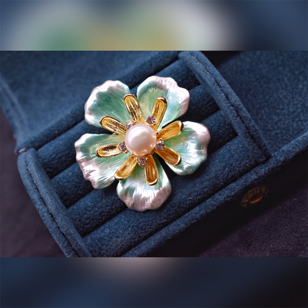 Freshwater Pearl Brooch - Five Petal Flower - Akuna Pearls