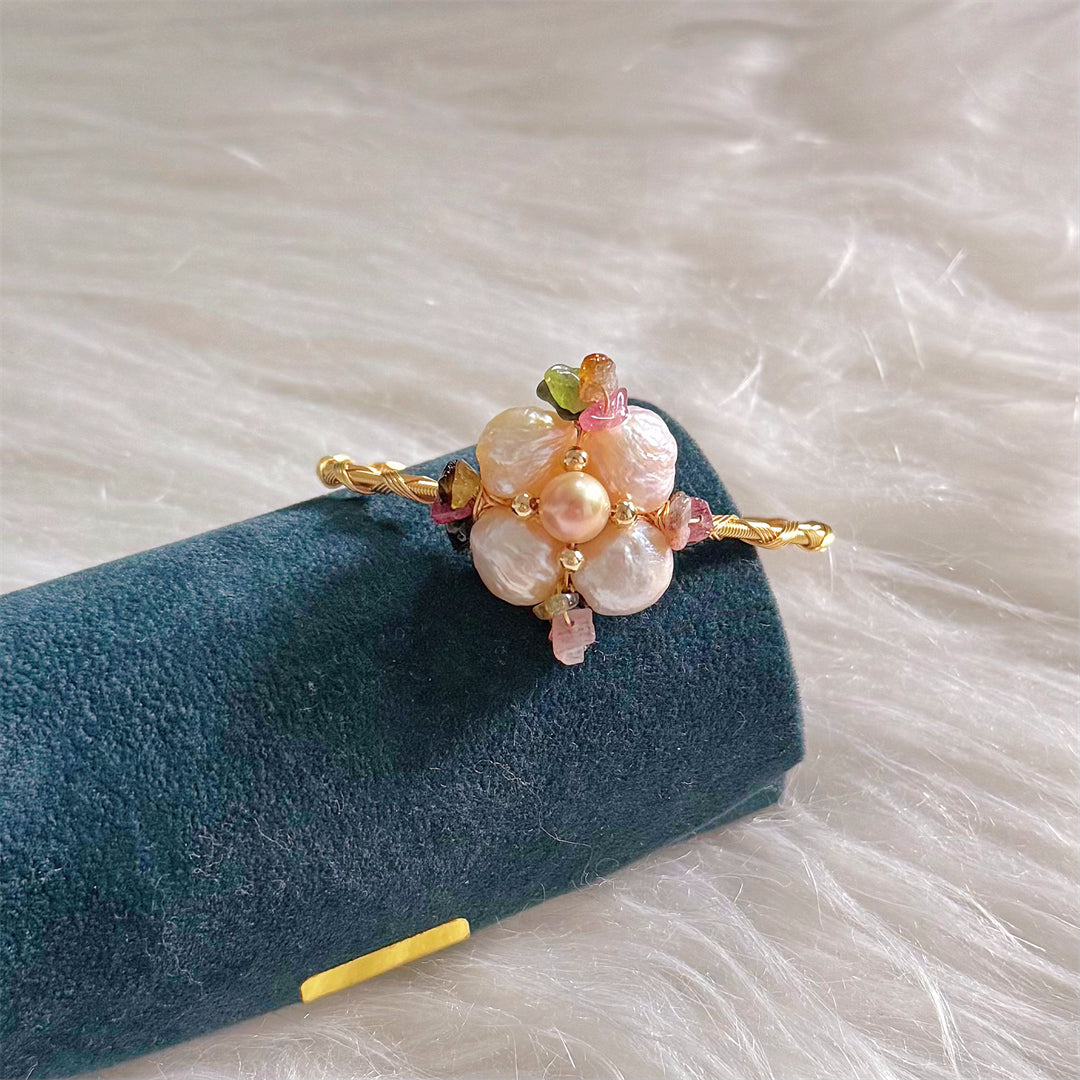 Freshwater Pearl Bangle - Hanako - Akuna Pearls