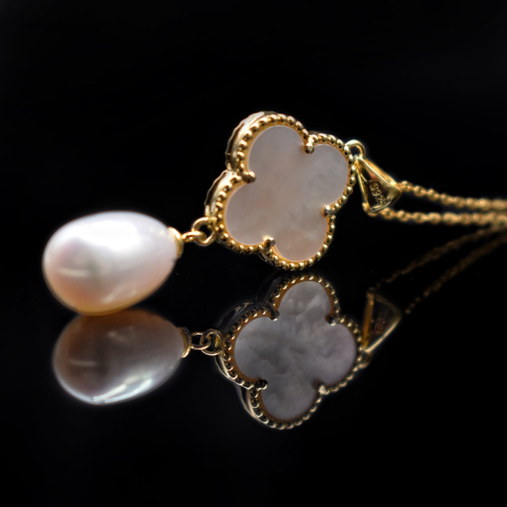 Freshwater Pearl Pendant Necklace - Clover - Akuna Pearls