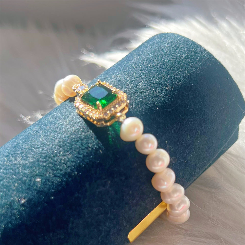 Freshwater Pearl Elastic Bracelet - Emerald - Akuna Pearls