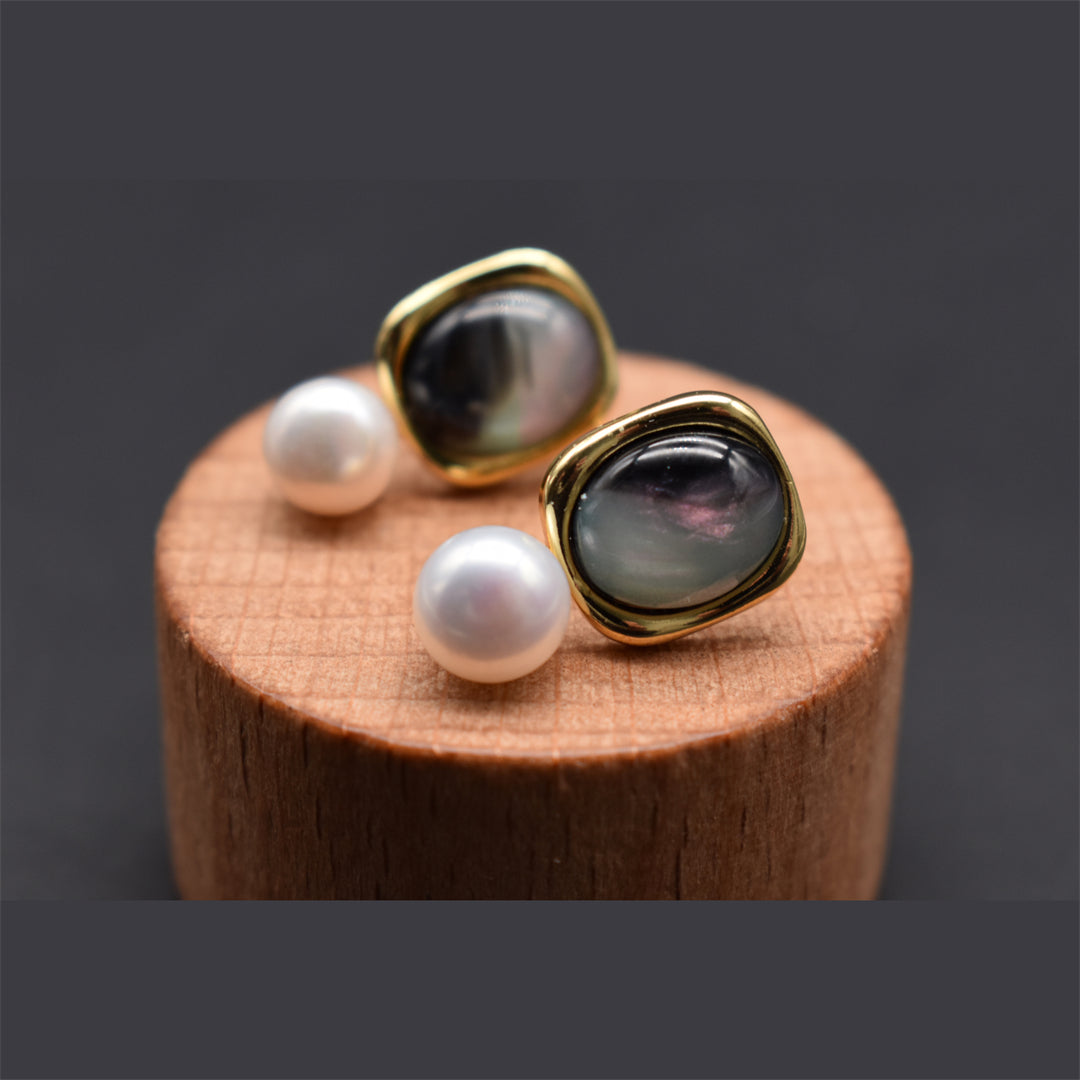 Freshwater Pearl Stud Earrings - Black Shell - Akuna Pearls