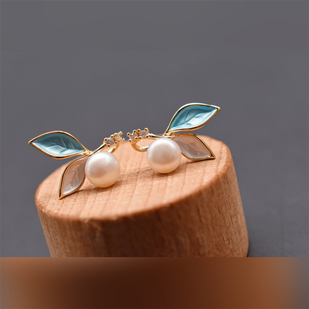 Freshwater Pearl Stud Earrings - Blue Leaf - Akuna Pearls