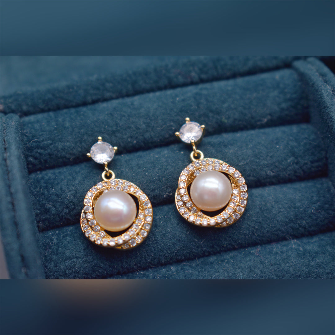 Freshwater Pearl Stud Earrings - CZ Halo - Akuna Pearls