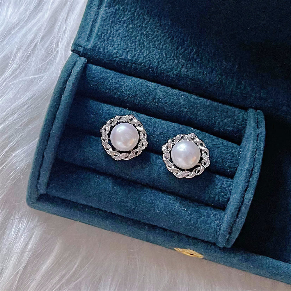 Freshwater Pearl Stud Earrings - Maylee | Akuna Pearls