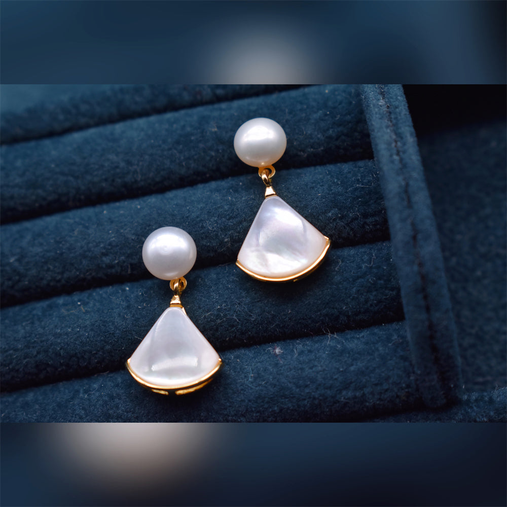 Freshwater Pearl Stud Earrings - Fan - Akuna Pearls