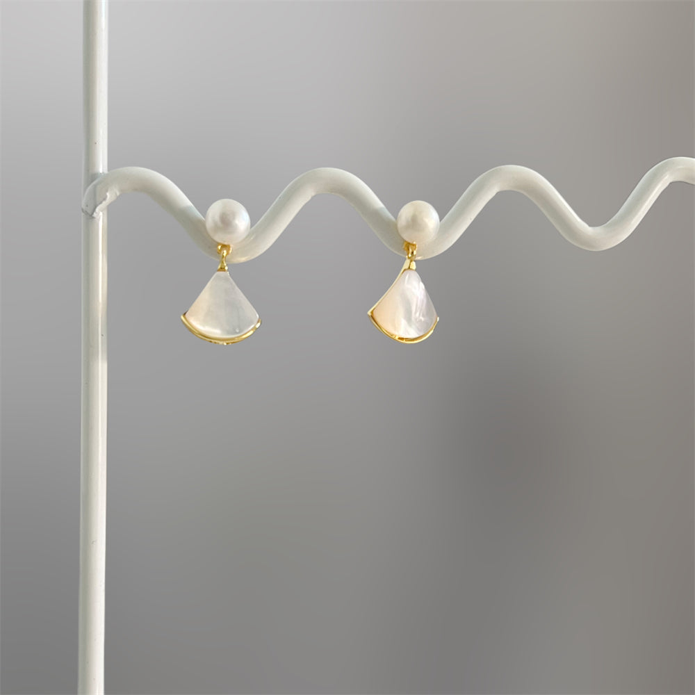 Freshwater Pearl Stud Earrings - Fan - Akuna Pearls