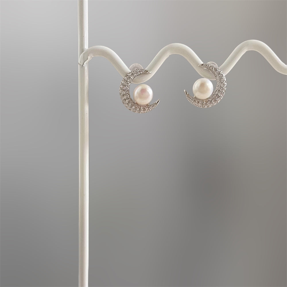 Freshwater Pearl Stud Earrings - Silver Crescent - Akuna Pearls