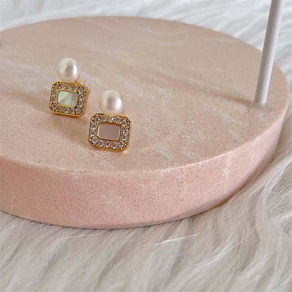 Freshwater Pearl Stud Earrings - Sugar Cube - Akuna Pearls