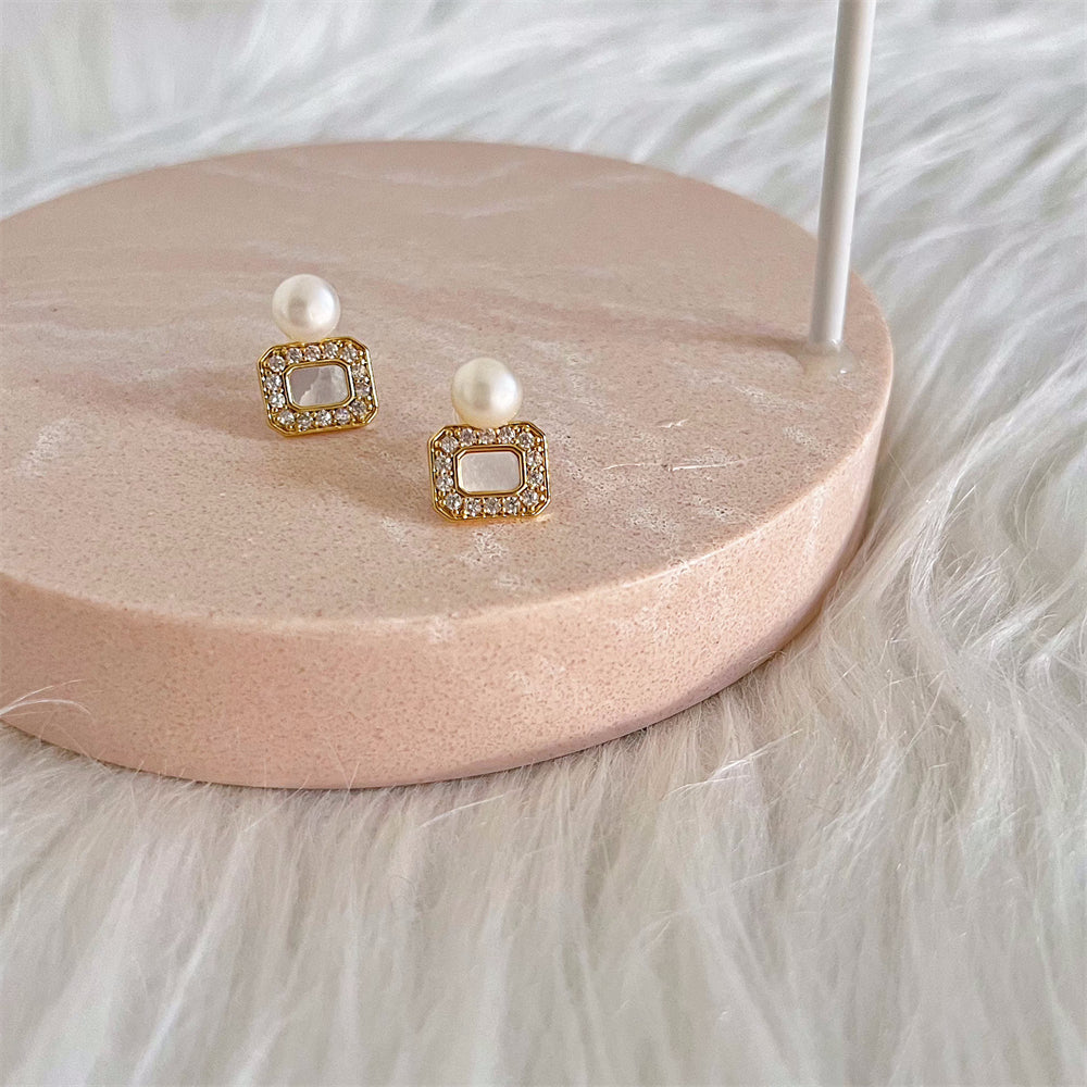 Freshwater Pearl Stud Earrings - Sugar Cube - Akuna Pearls