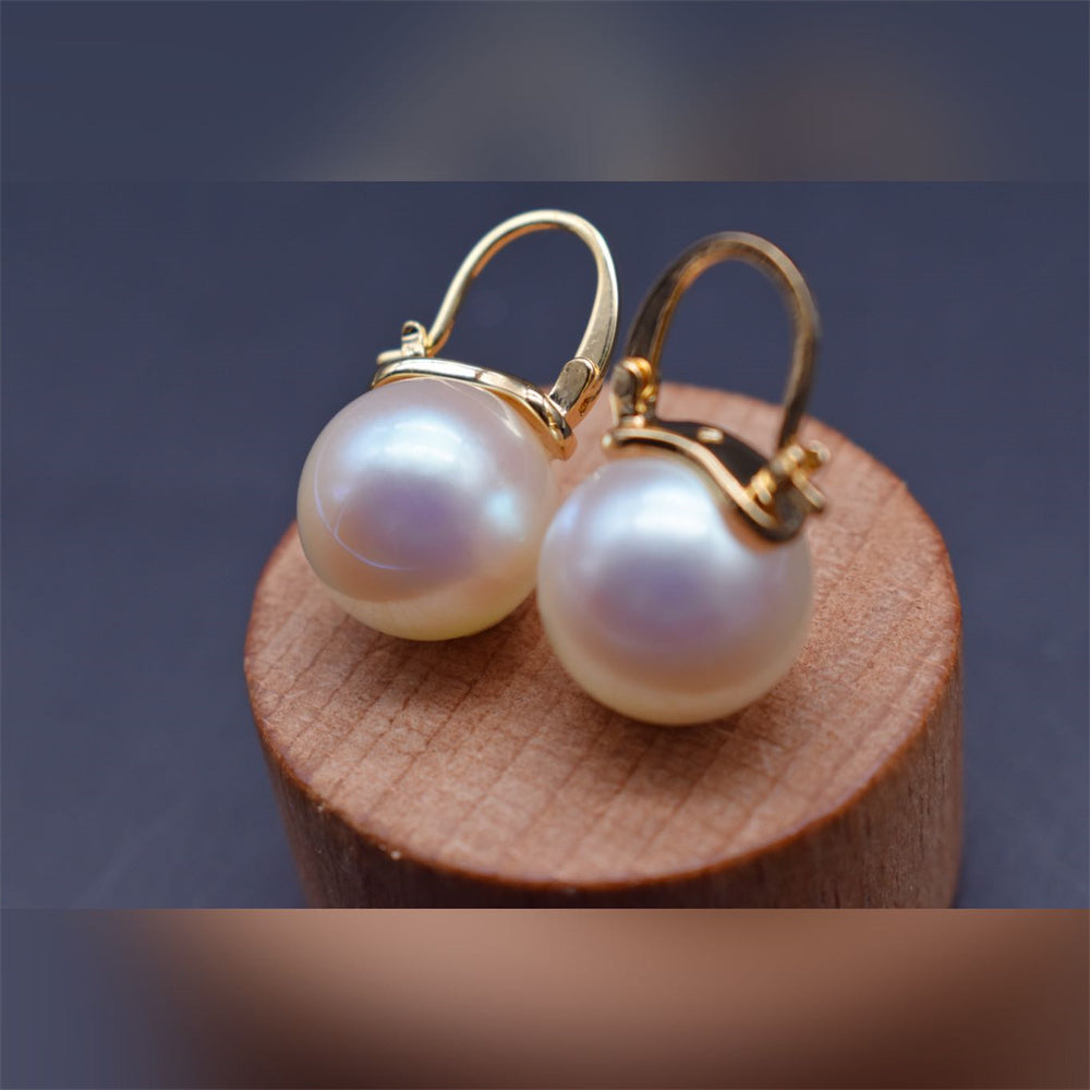 Shell Pearl Huggie Earrings - Lisa - Akuna Pearls