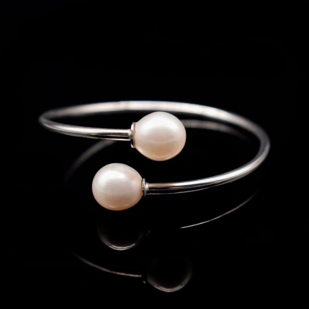 Freshwater Pearl Bangle - Ultimate I - Akuna Pearls