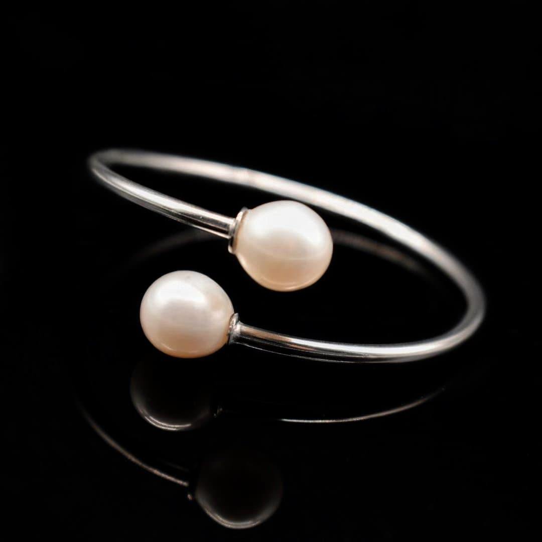 Freshwater Pearl Bangle - Ultimate I - Akuna Pearls