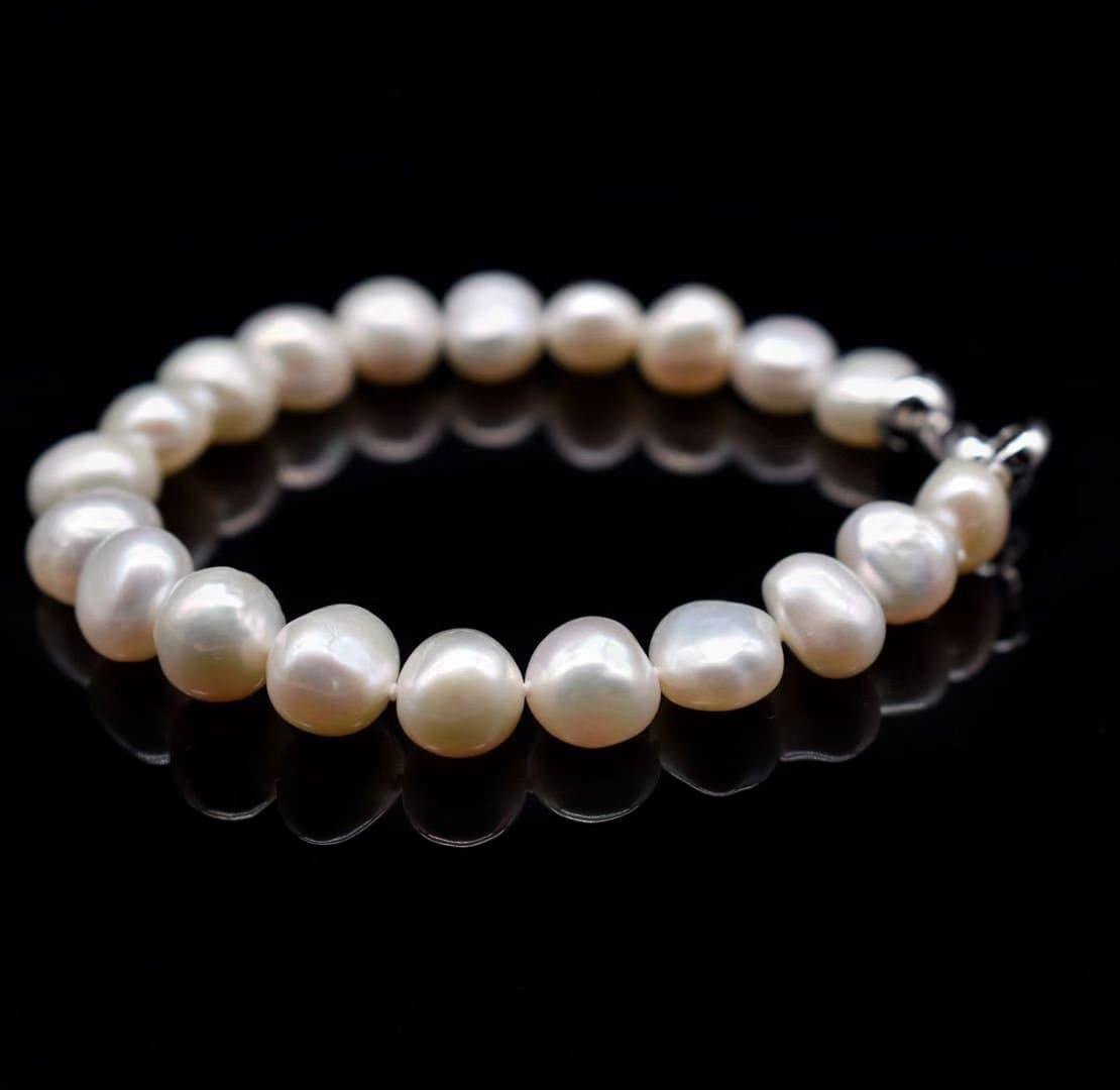 Classic Freshwater Pearl Bracelet Side Flatted - Rama - Akuna Pearls