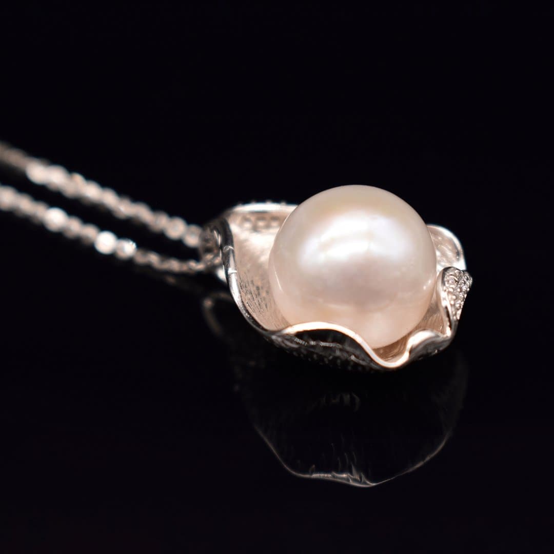 Freshwater Pearl Pendant - Cleo - Akuna Pearls