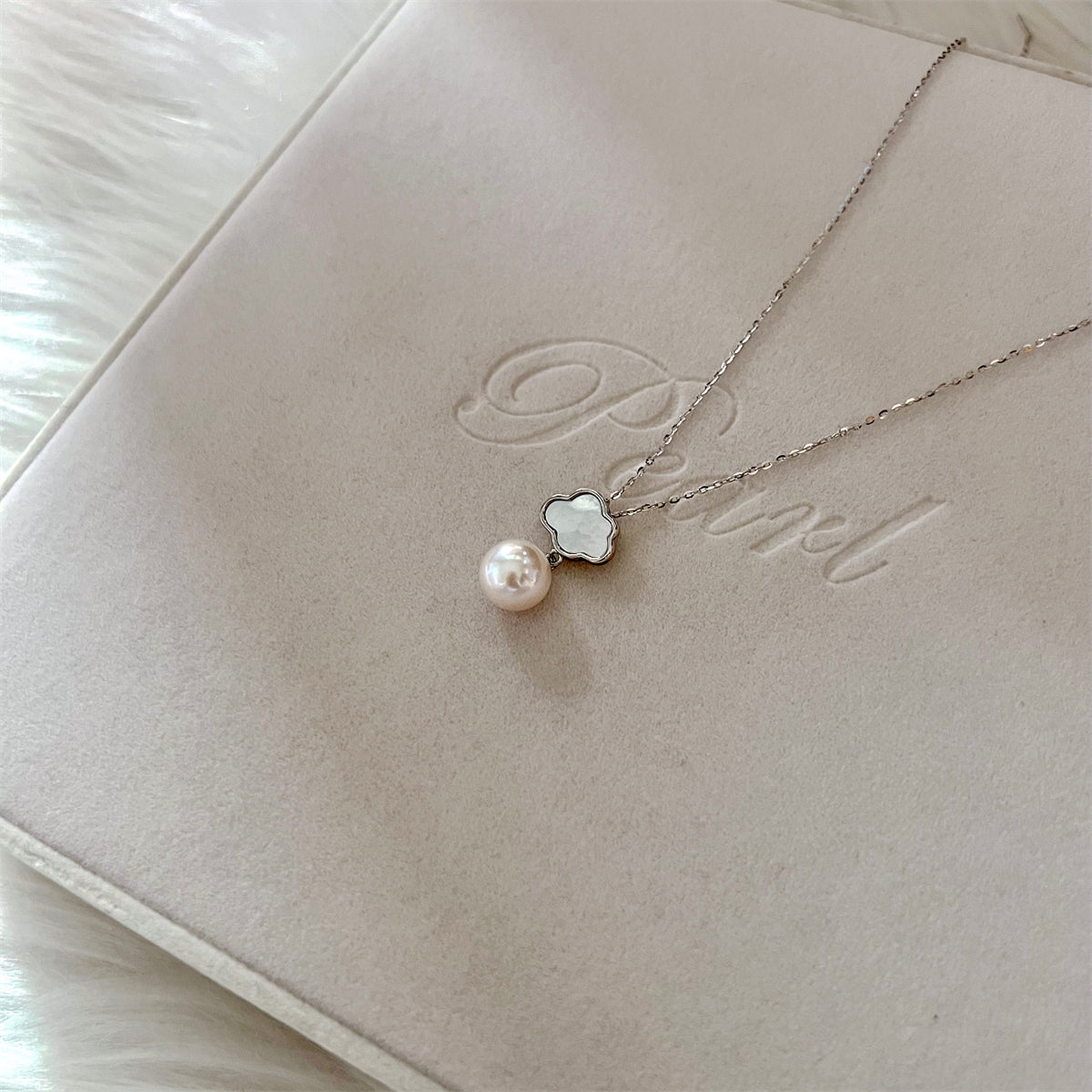 Freshwater Pearl Pendant Necklace - Cloud - Akuna Pearls