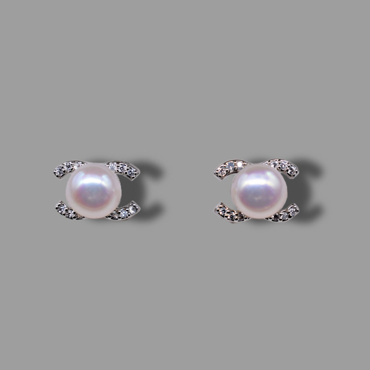 Gray pearl stud on sale earrings