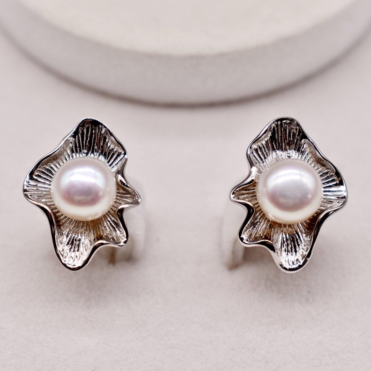 Freshwater Pearl Stud Earrings - Dew - Akuna Pearls