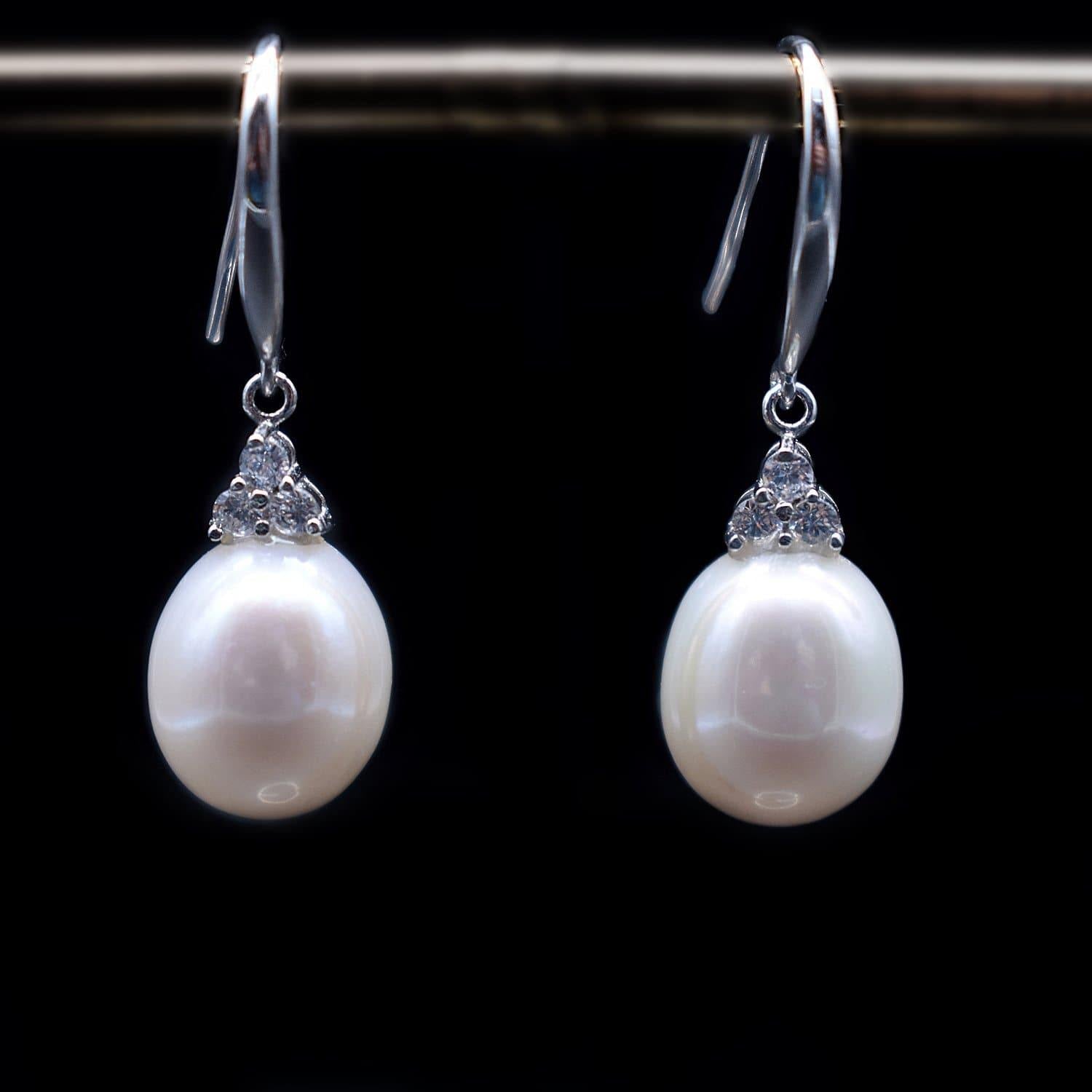 Dangle Earrings - Akuna Pearls