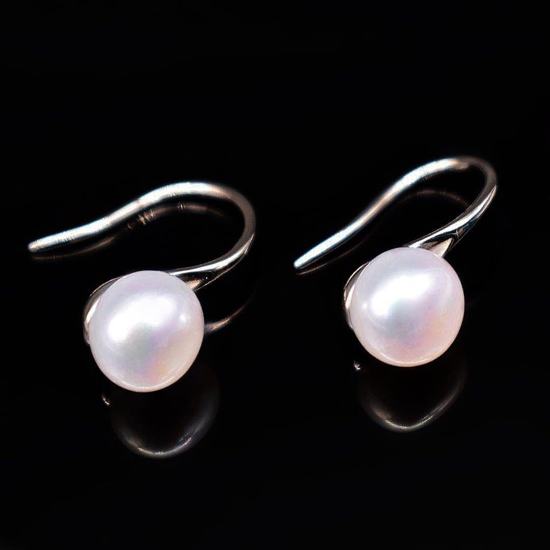 Freshwater Pearl Hook Earrings - High Heel - Akuna Pearls