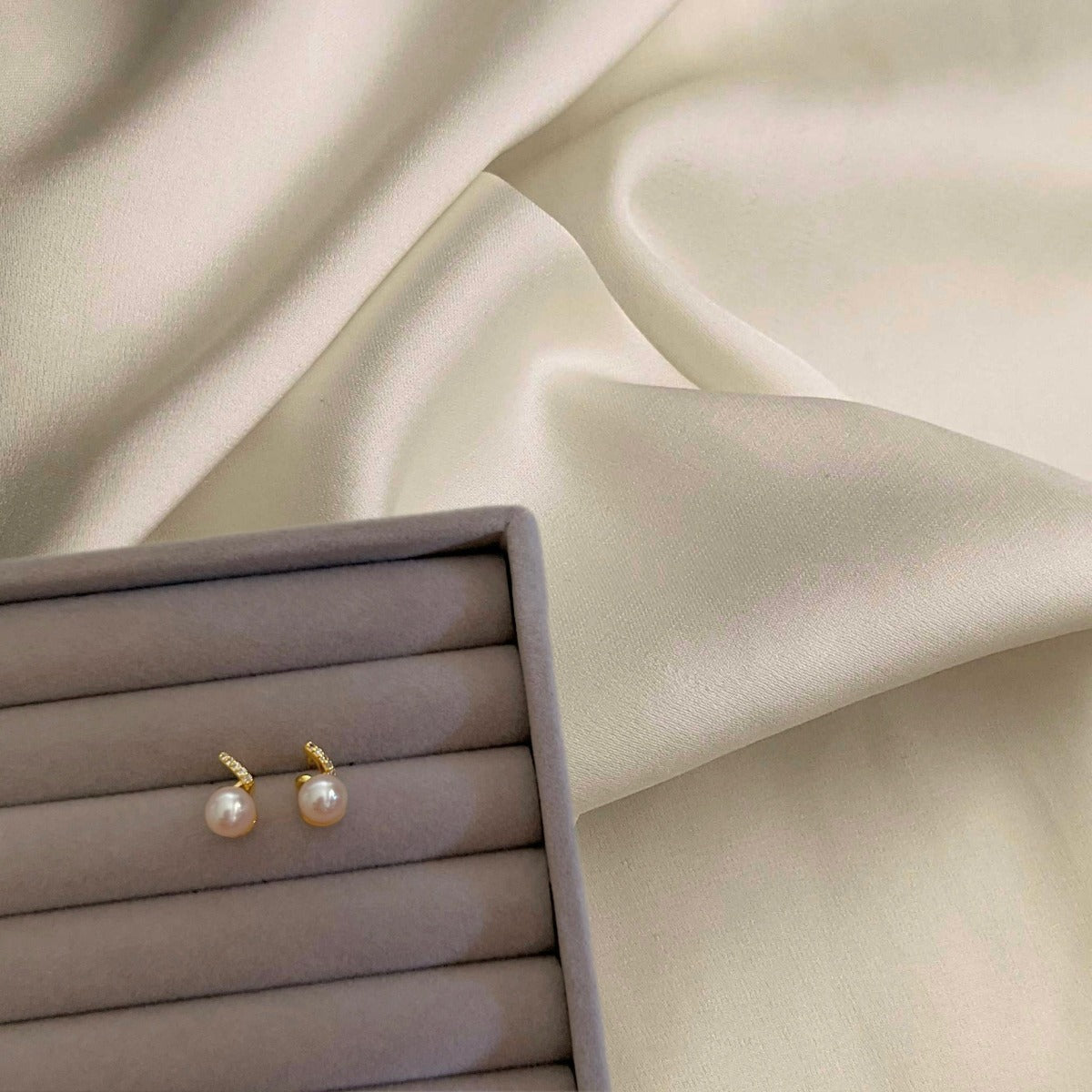 Freshwater Pearl Stud Earrings - Keelin - Akuna Pearls