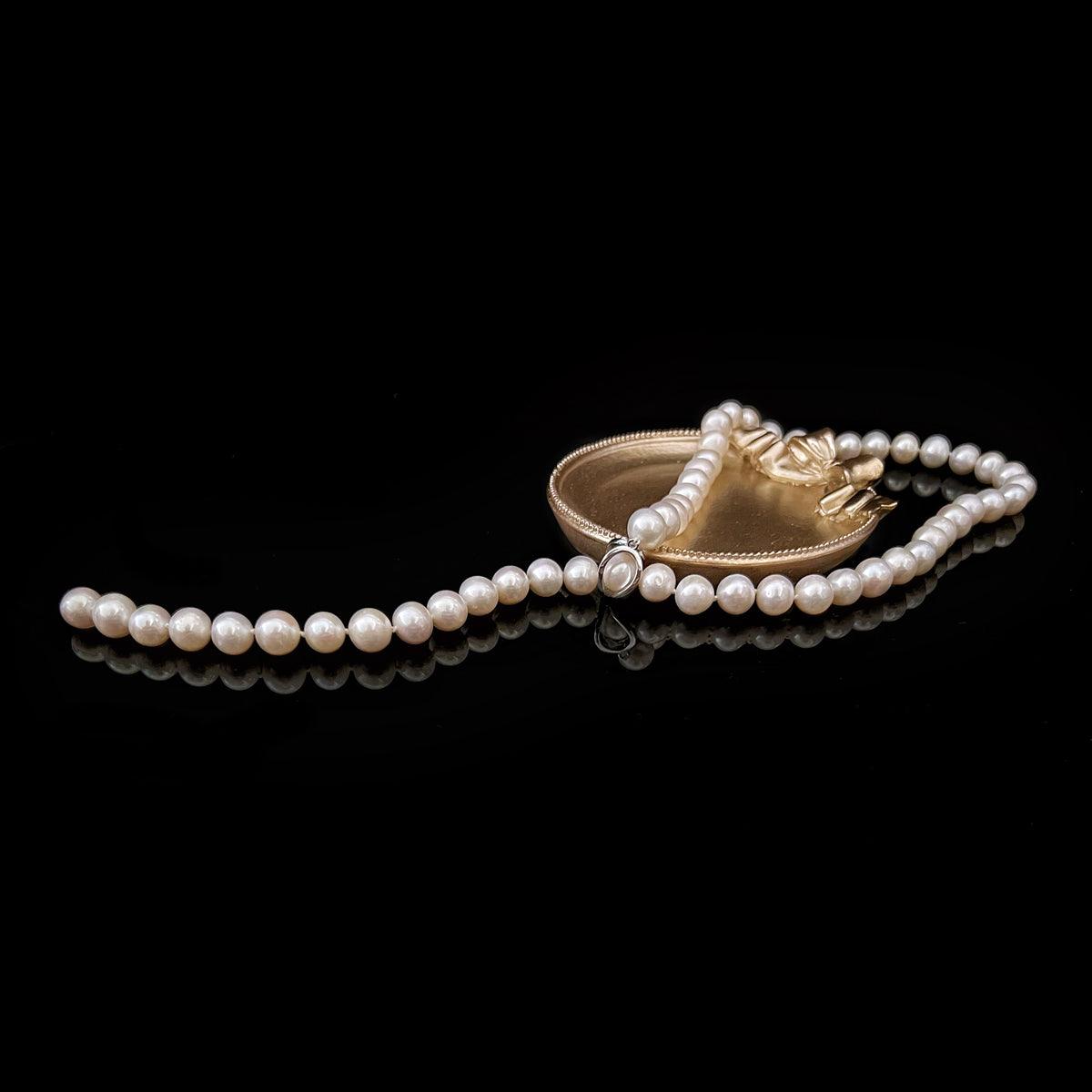 Classic Freshwater Pearl Necklace - Amanta - Akuna Pearls