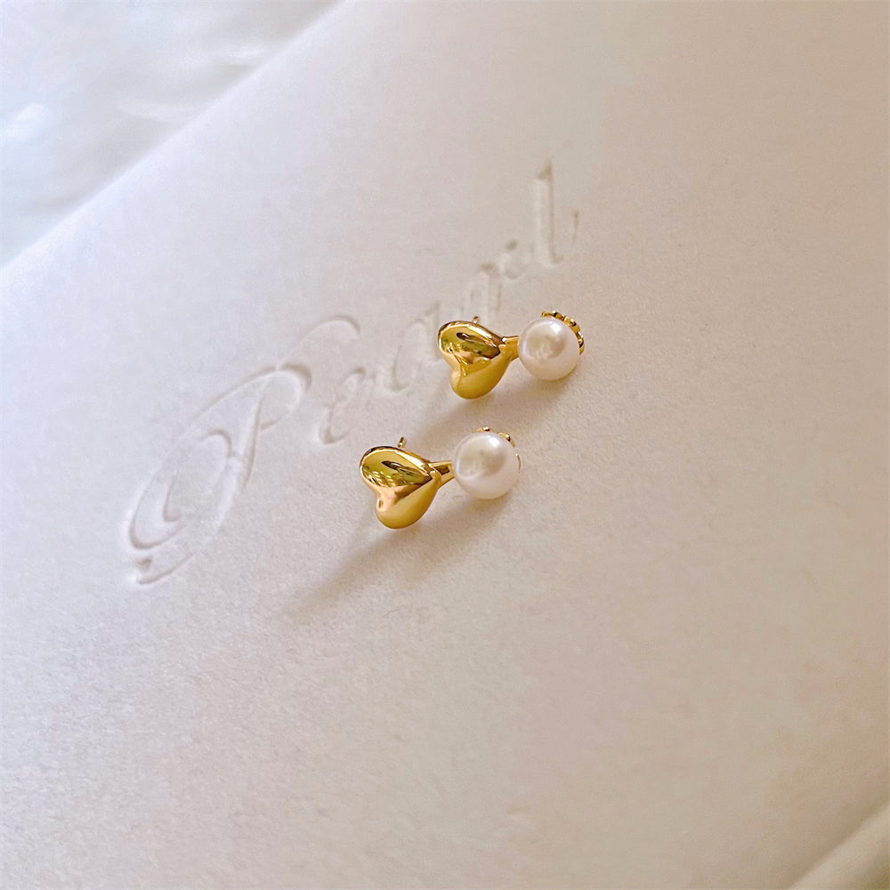 Freshwater Pearl Stud Earrings - Libi - Akuna Pearls