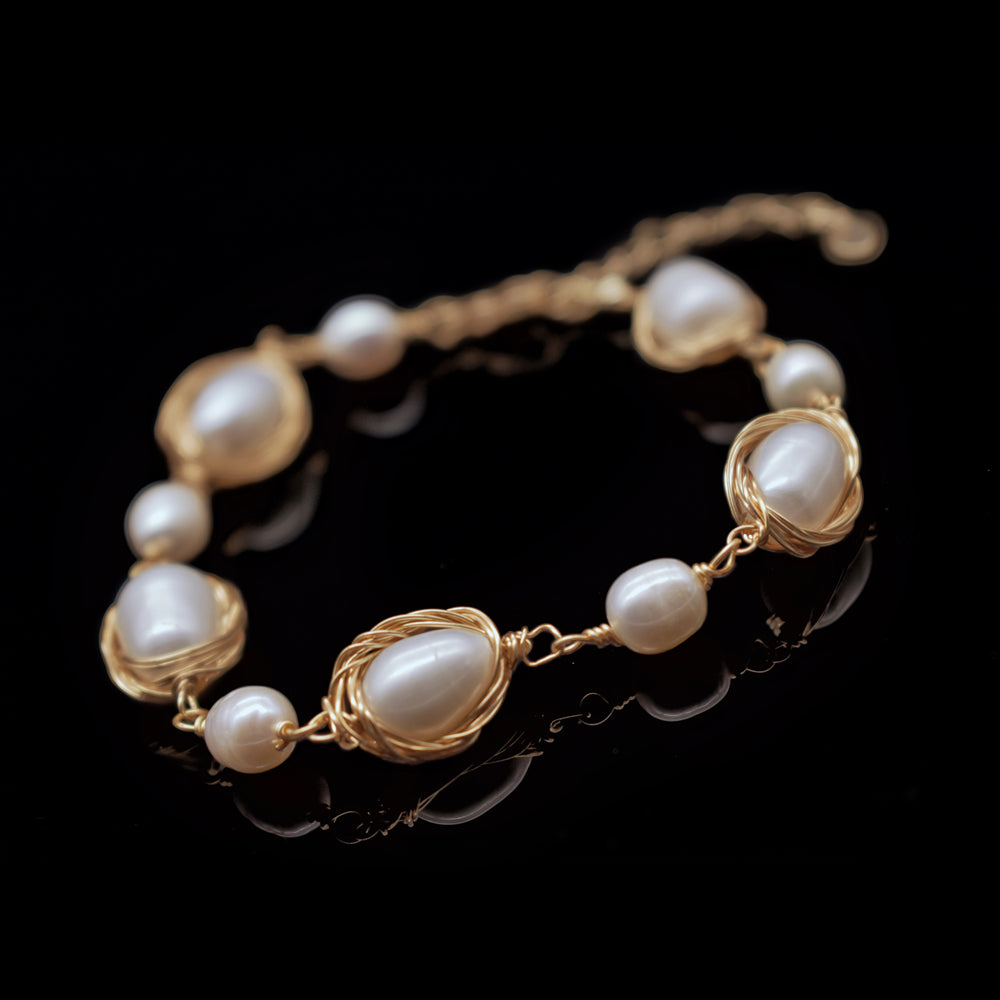 Freshwater Pearl Bracelet - Viggo - Akuna Pearls