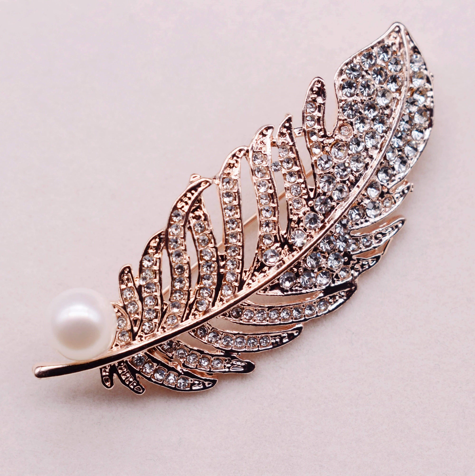 Freshwater Pearl Brooch - Feather - Akuna Pearls