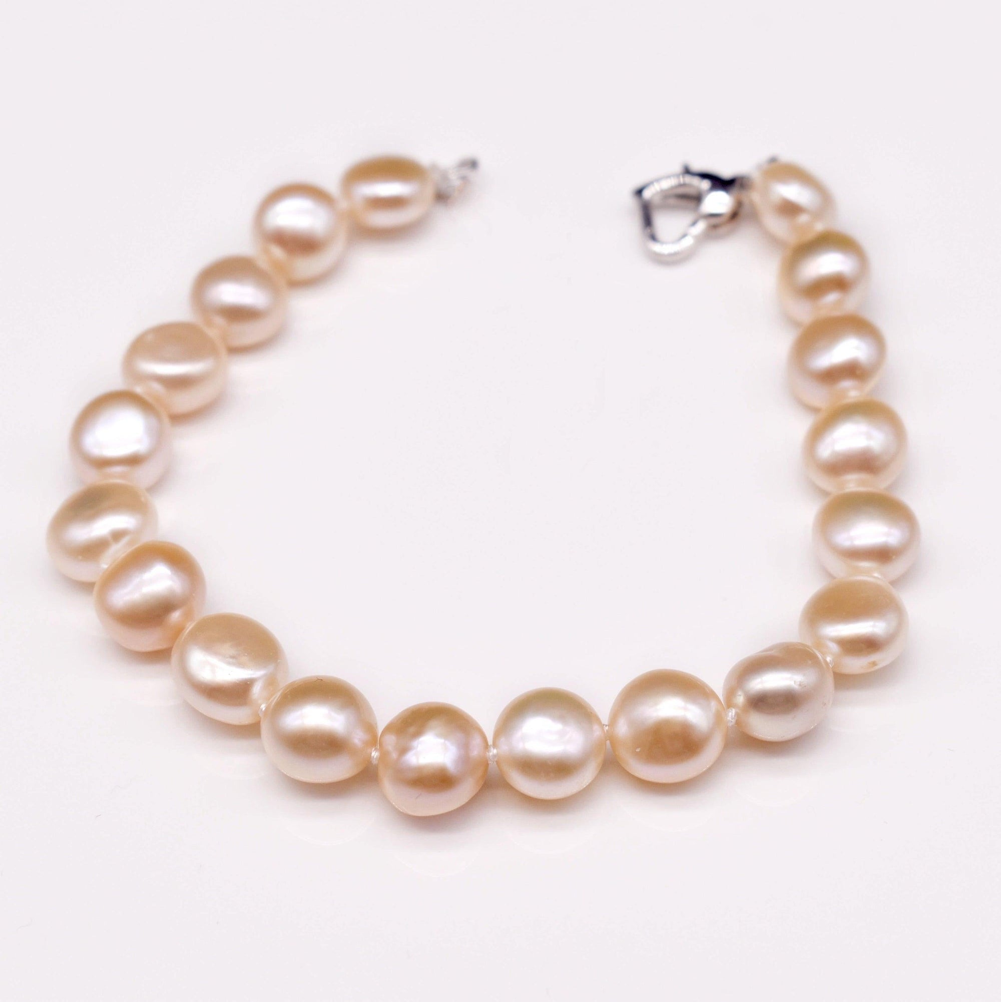 Classic Freshwater Pearl Bracelet Side Flatted - Rama - Akuna Pearls